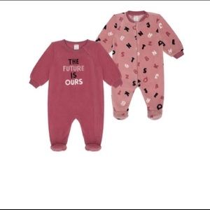 PL: Baby 2 pc girls footed sleeper set, size 6 month. NWT